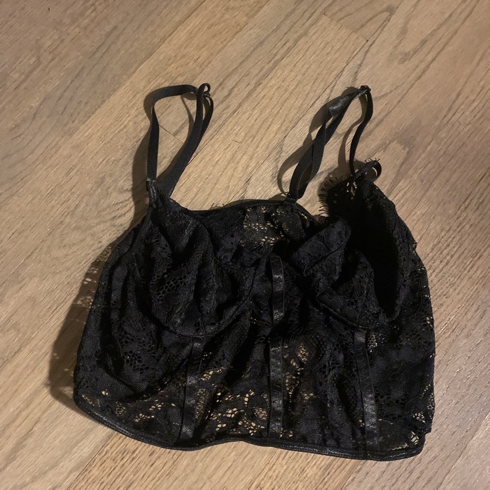 Lace crop top